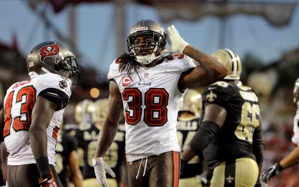 Bucs safety Dashon Goldson's suspension was overturned Wednesday. (AP Photo/Brian Blanco)
